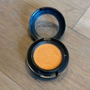 MAC Cosmetics FAB & FLASHY Frost eyeshadow